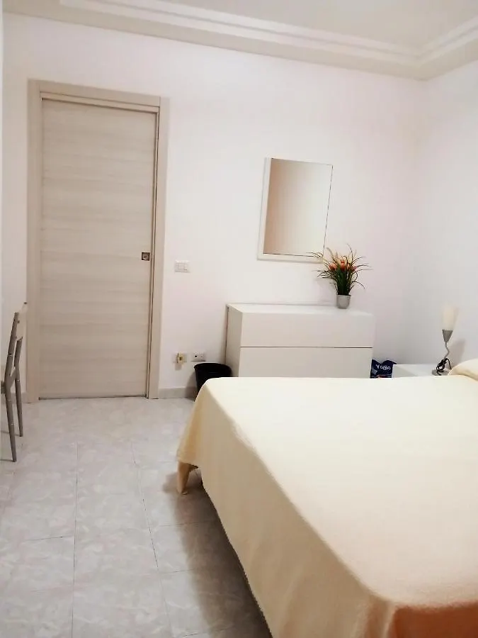 Appartamento Bolivar Naples 0*,  Italy